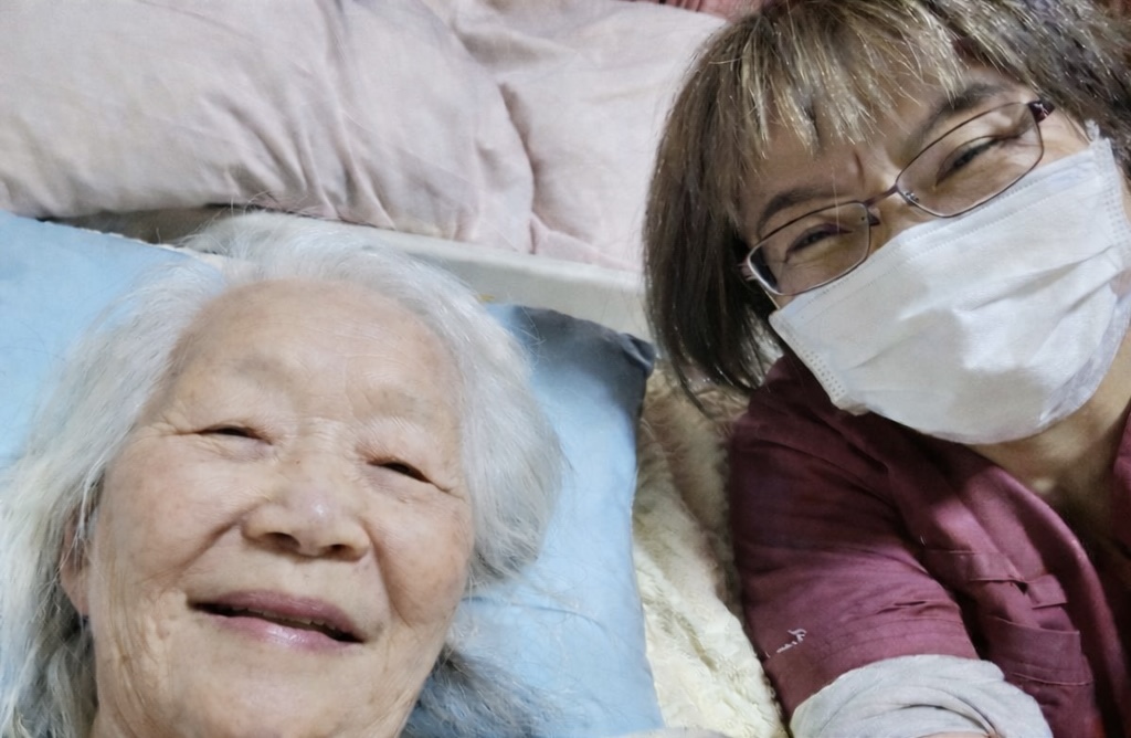 3E60FF1C-BC53-4180-8995-048295D3FA0A