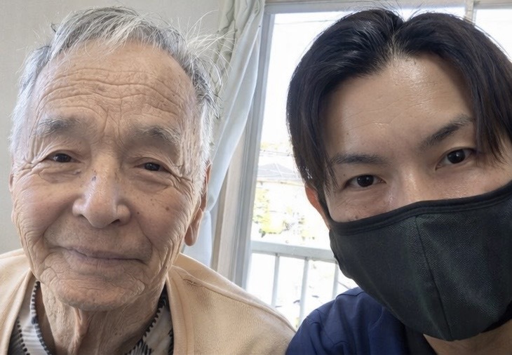 D04D2C79-3172-4EE3-A35D-EBB300FF2AD7 (1)